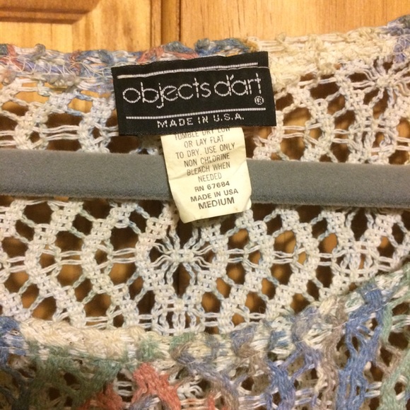 🤩HostPick🥳 Objects d’Art Colorful Crochet top - Picture 2 of 4